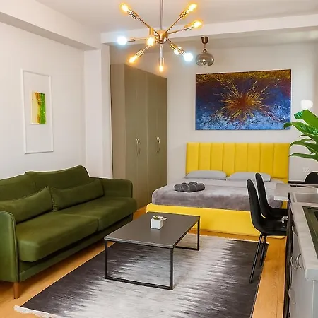 Cheerful With A Warm Vibe Vakantiehuis Tirana